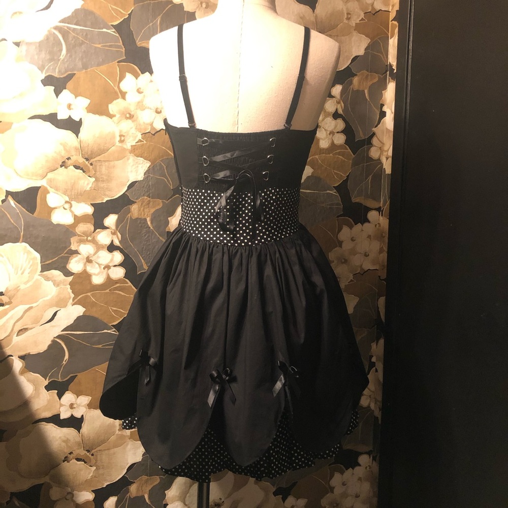 hell bunny black and white polka dot dress - Picture 4 of 8